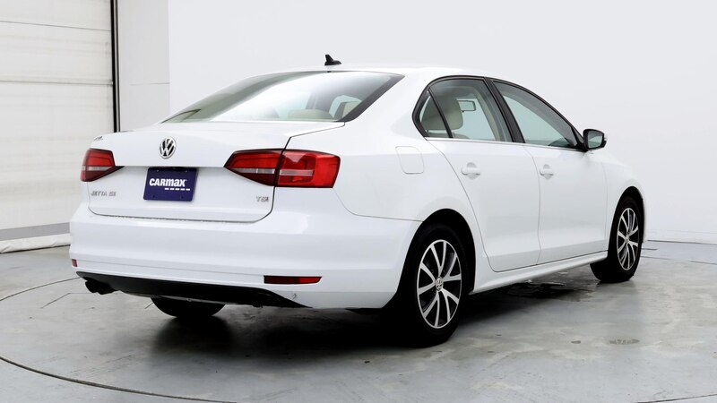 2017 Volkswagen Jetta SE 8