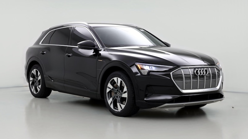 2022 Audi e-tron Premium Hero Image