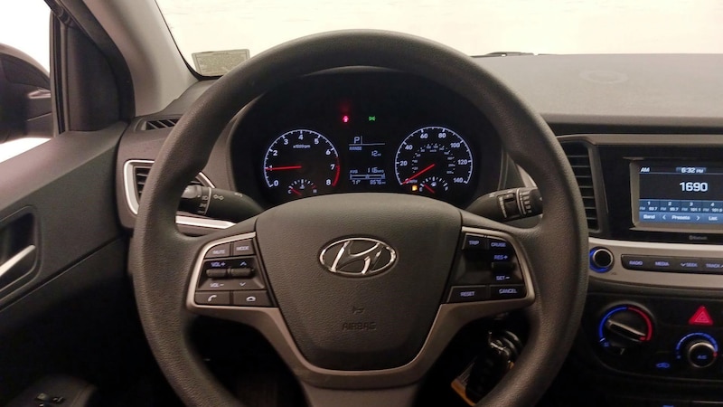 2022 Hyundai Accent SE 10