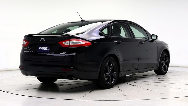 2016 Ford Fusion SE 8