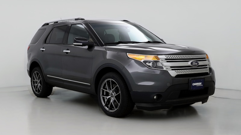 2015 Ford Explorer XLT Hero Image