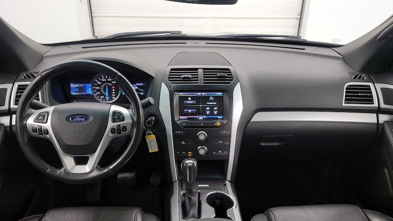2015 Ford Explorer XLT 9