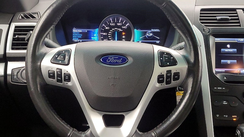 2015 Ford Explorer XLT 10