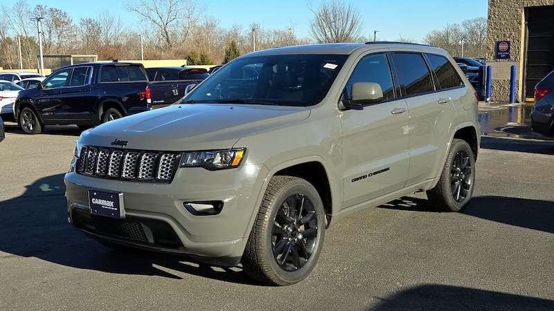 2020 Jeep Grand Cherokee Altitude 3