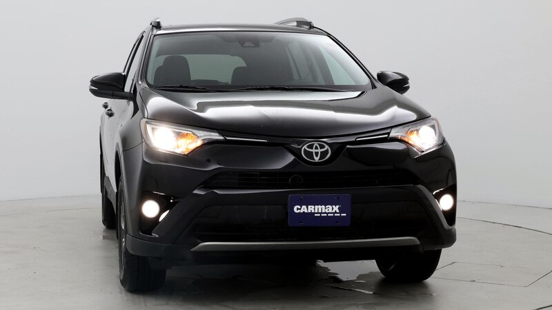 2017 Toyota RAV4 XLE 5