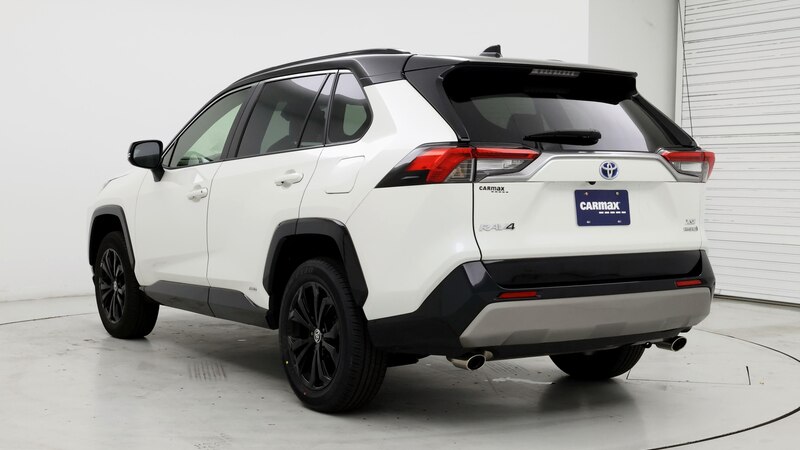 2022 Toyota RAV4 XSE 2