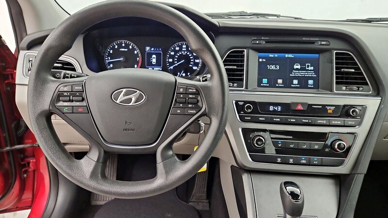 2016 Hyundai Sonata SE 10