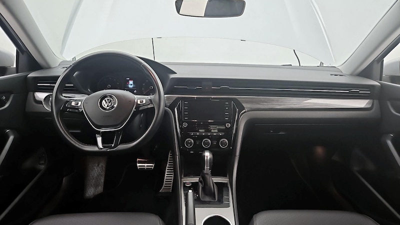 2020 Volkswagen Passat R-Line 9