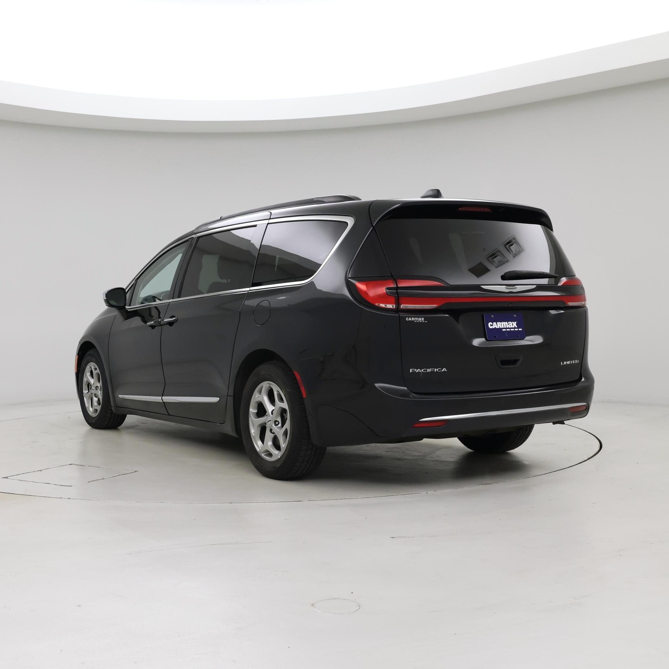 Thumbnail: 2022 Chrysler Pacifica - 2