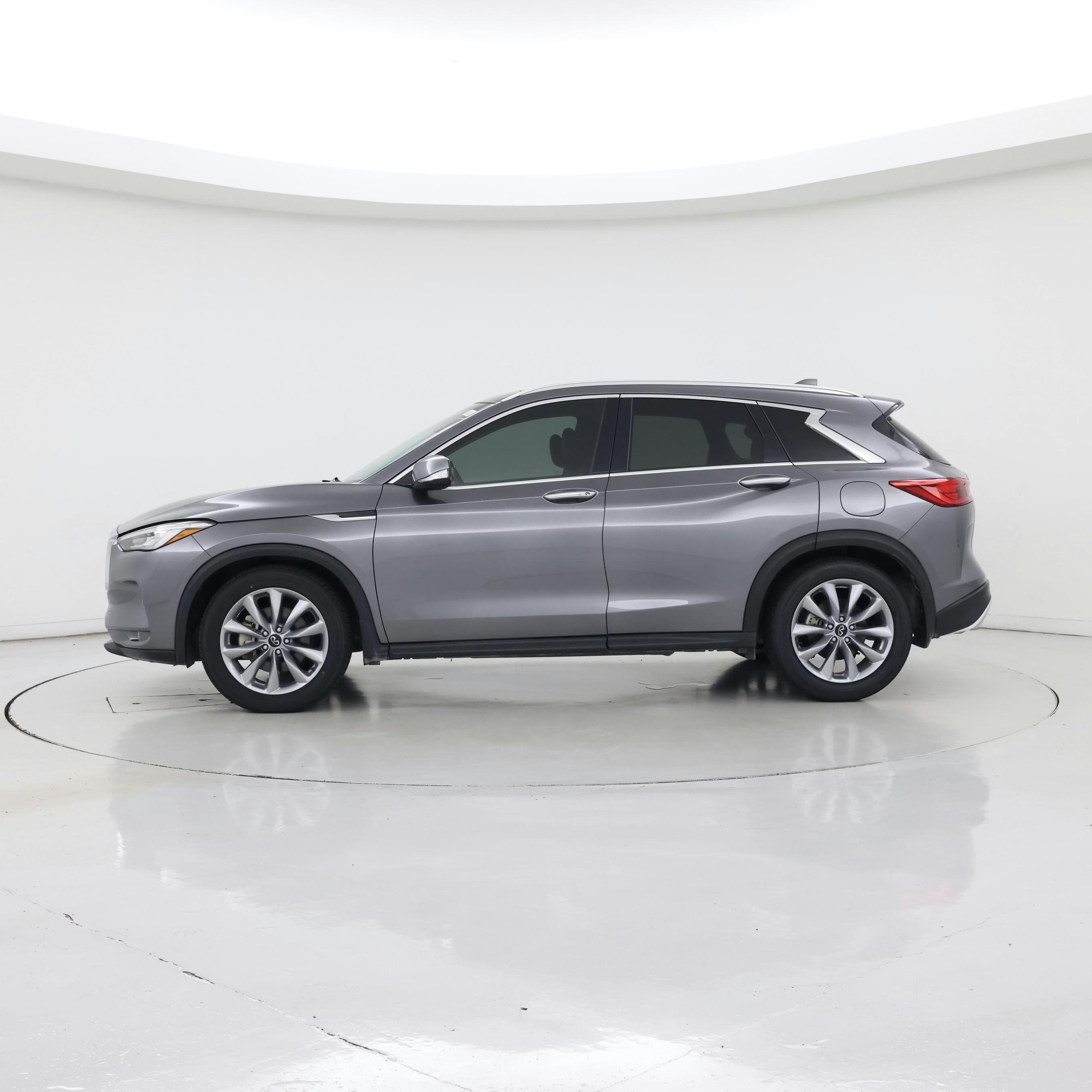 Thumbnail: 2021 INFINITI QX50 - 3