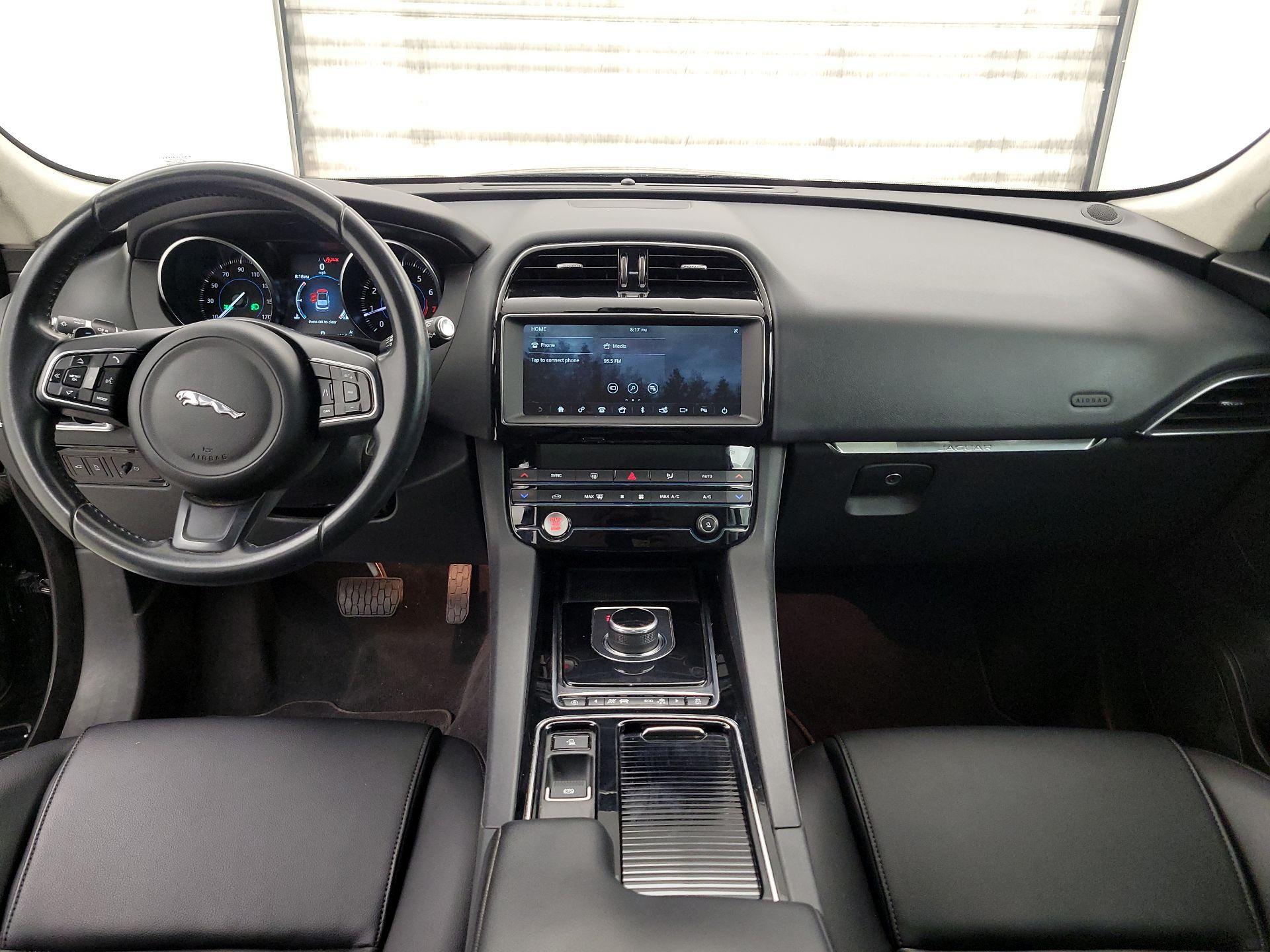 Thumbnail: 2020 Jaguar F-Pace - 9