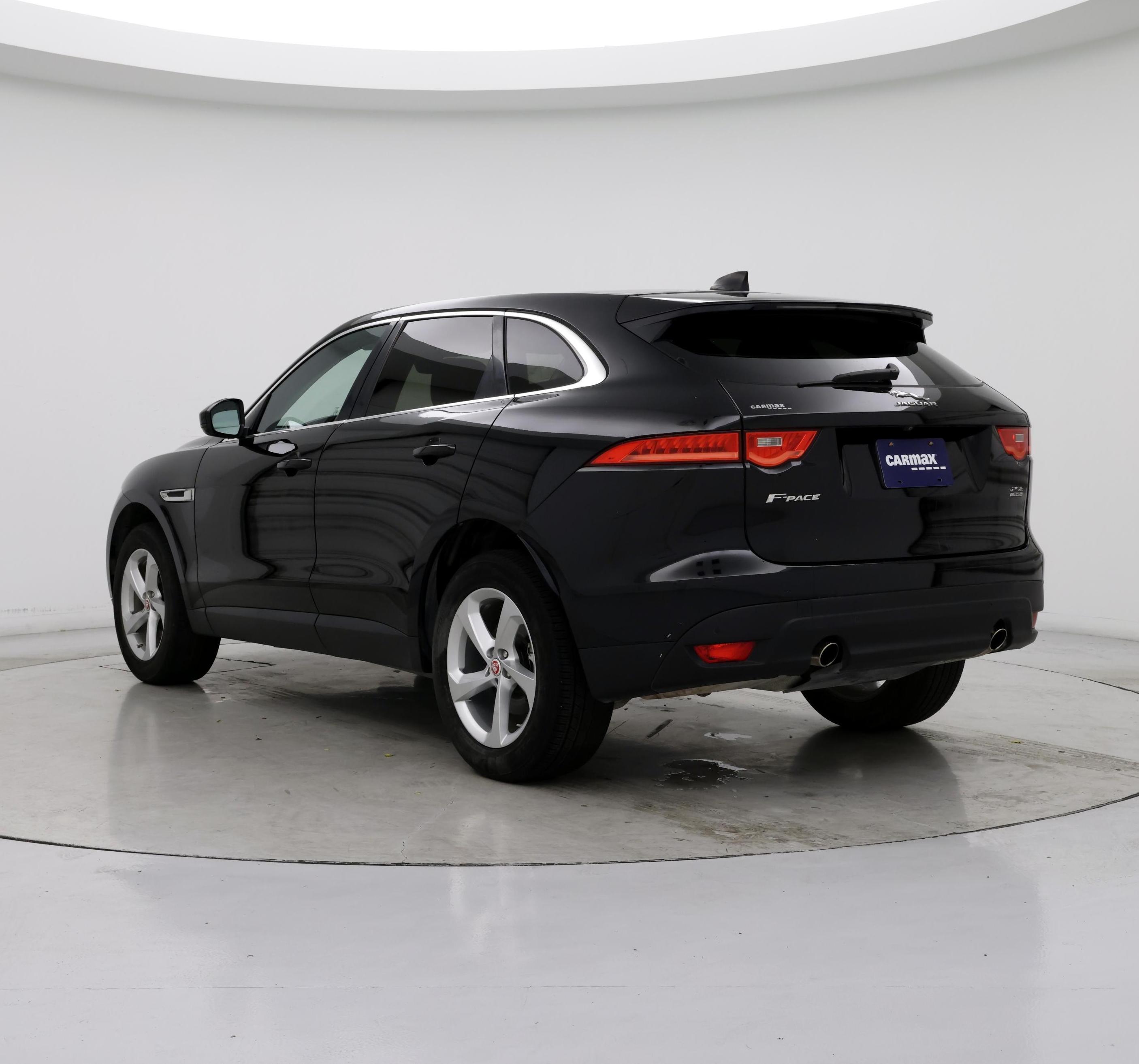 Thumbnail: 2020 Jaguar F-Pace - 2