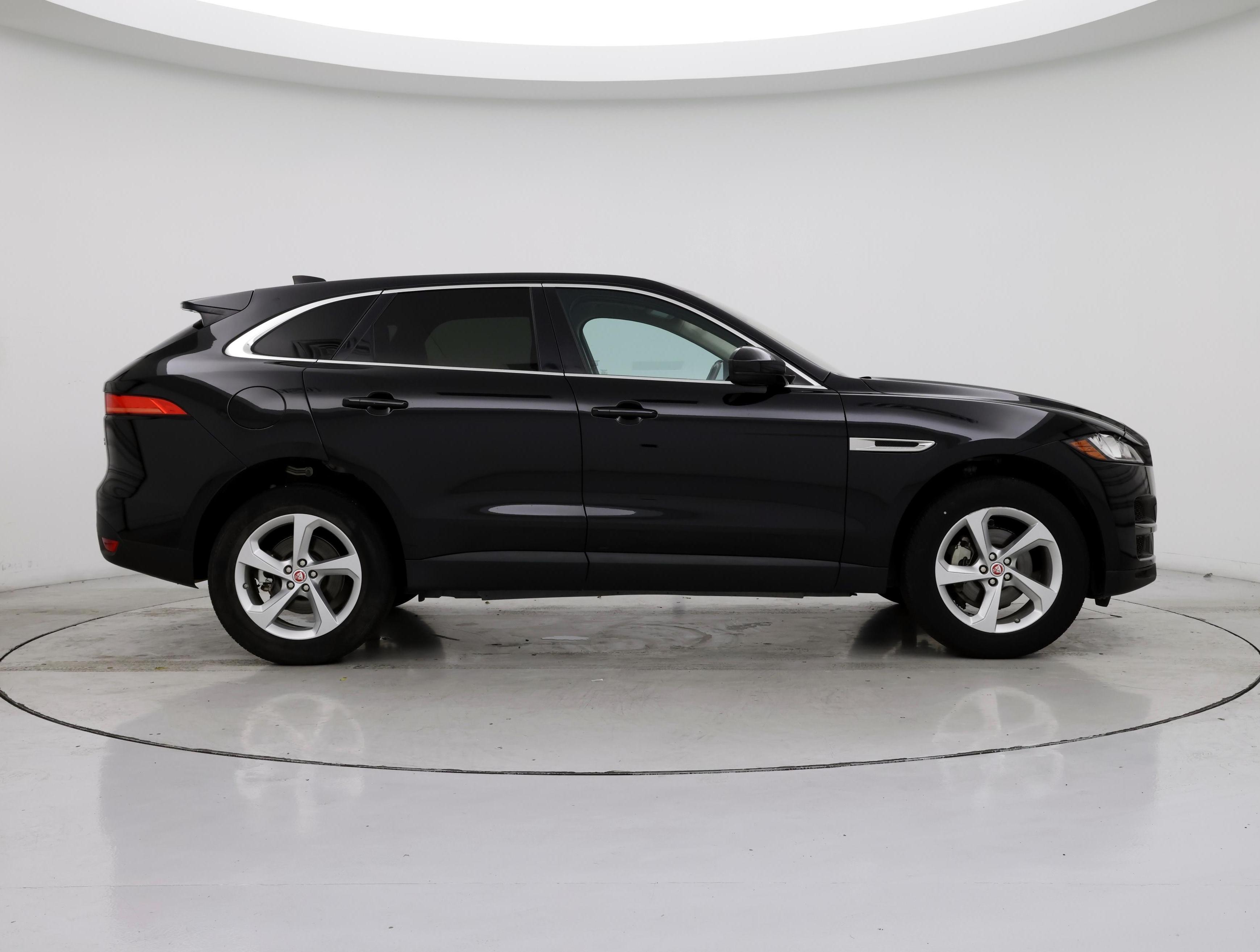 Thumbnail: 2020 Jaguar F-Pace - 7