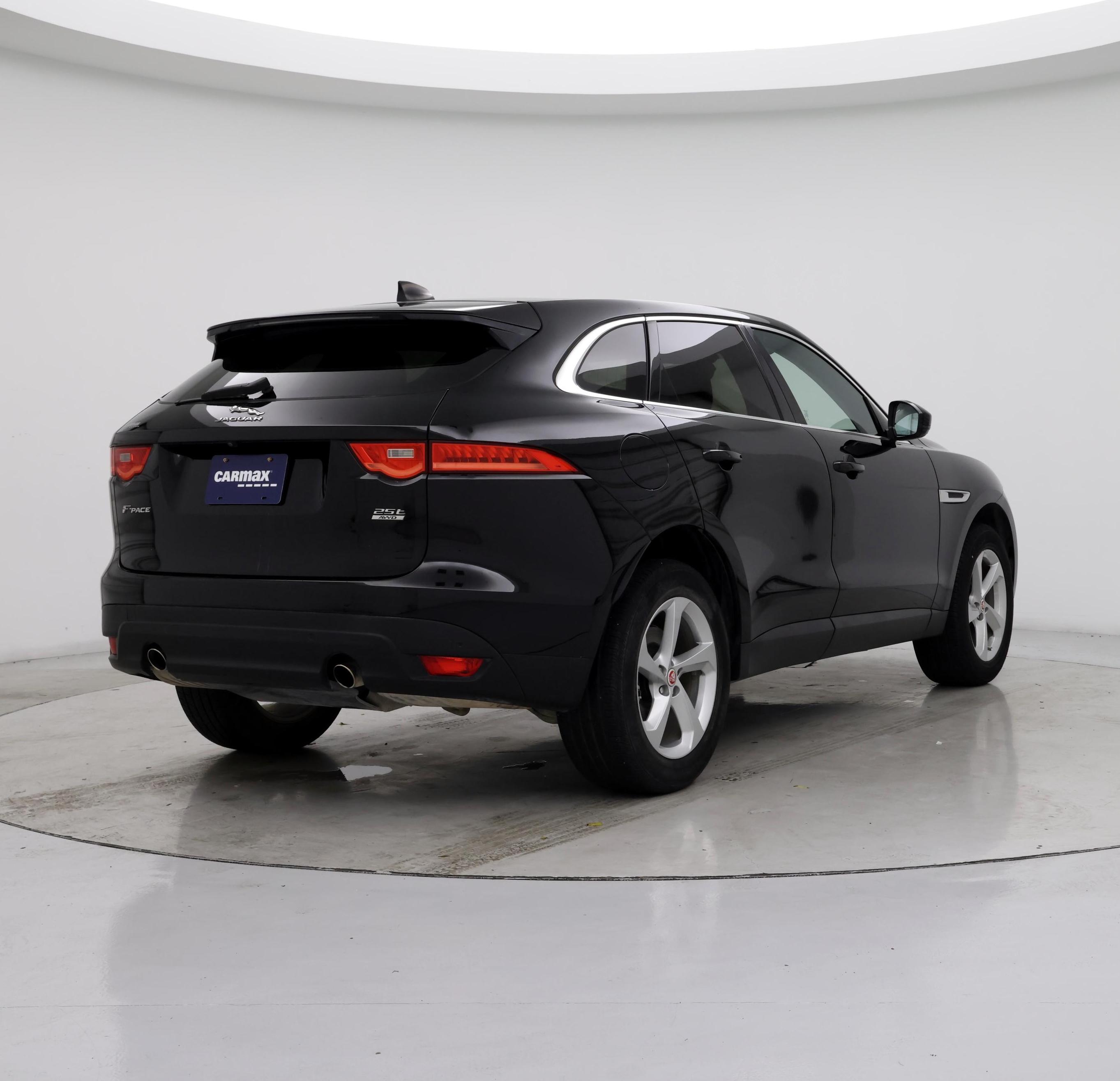 Thumbnail: 2020 Jaguar F-Pace - 8