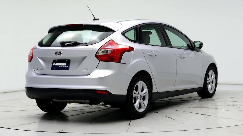 2014 Ford Focus SE 8