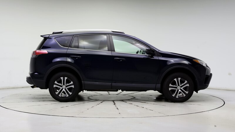 2018 Toyota RAV4 LE 7