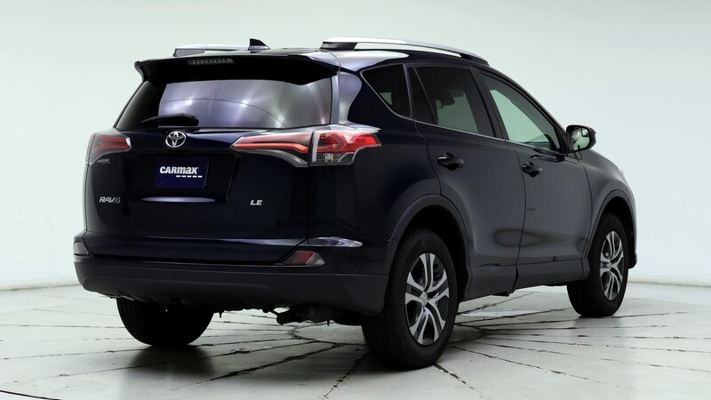 2018 Toyota RAV4 LE 8