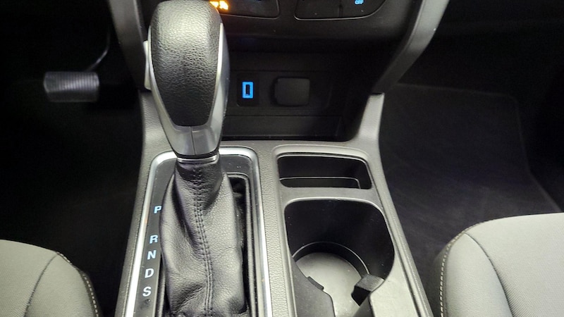 2017 Ford Escape S 17