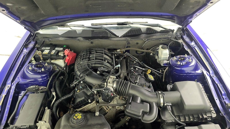 2013 Ford Mustang Premium 20