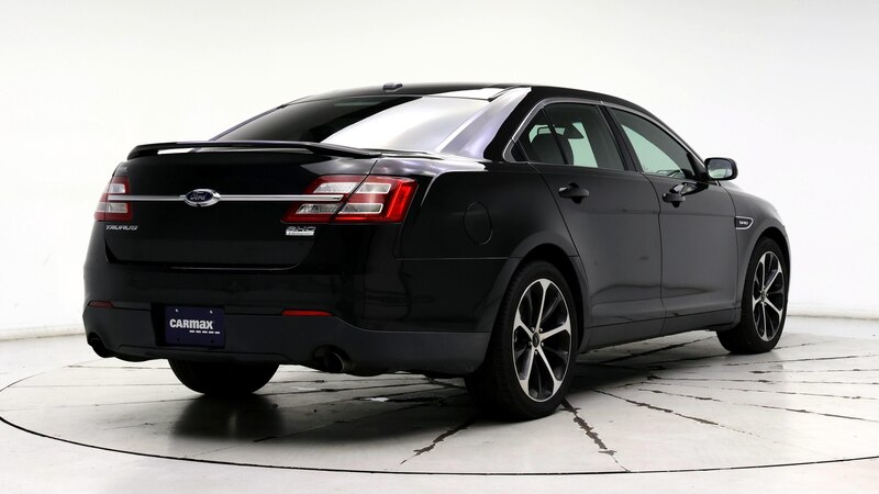 2015 Ford Taurus SHO 8