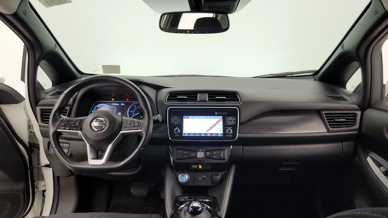 2018 Nissan Leaf SV 9