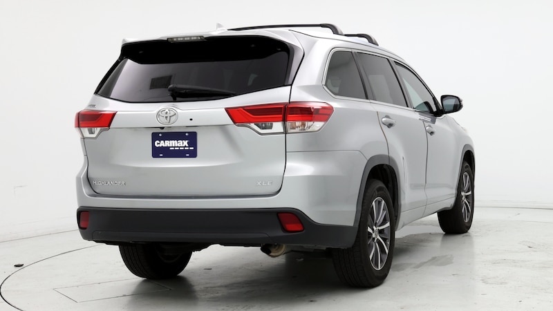 2017 Toyota Highlander XLE 8