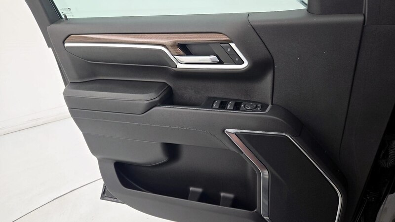 2023 Chevrolet Silverado 1500 RST 12