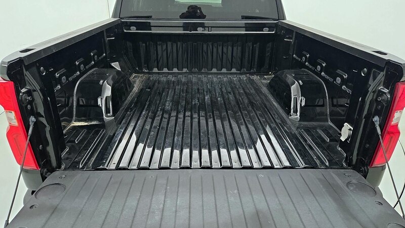 2023 Chevrolet Silverado 1500 RST 21