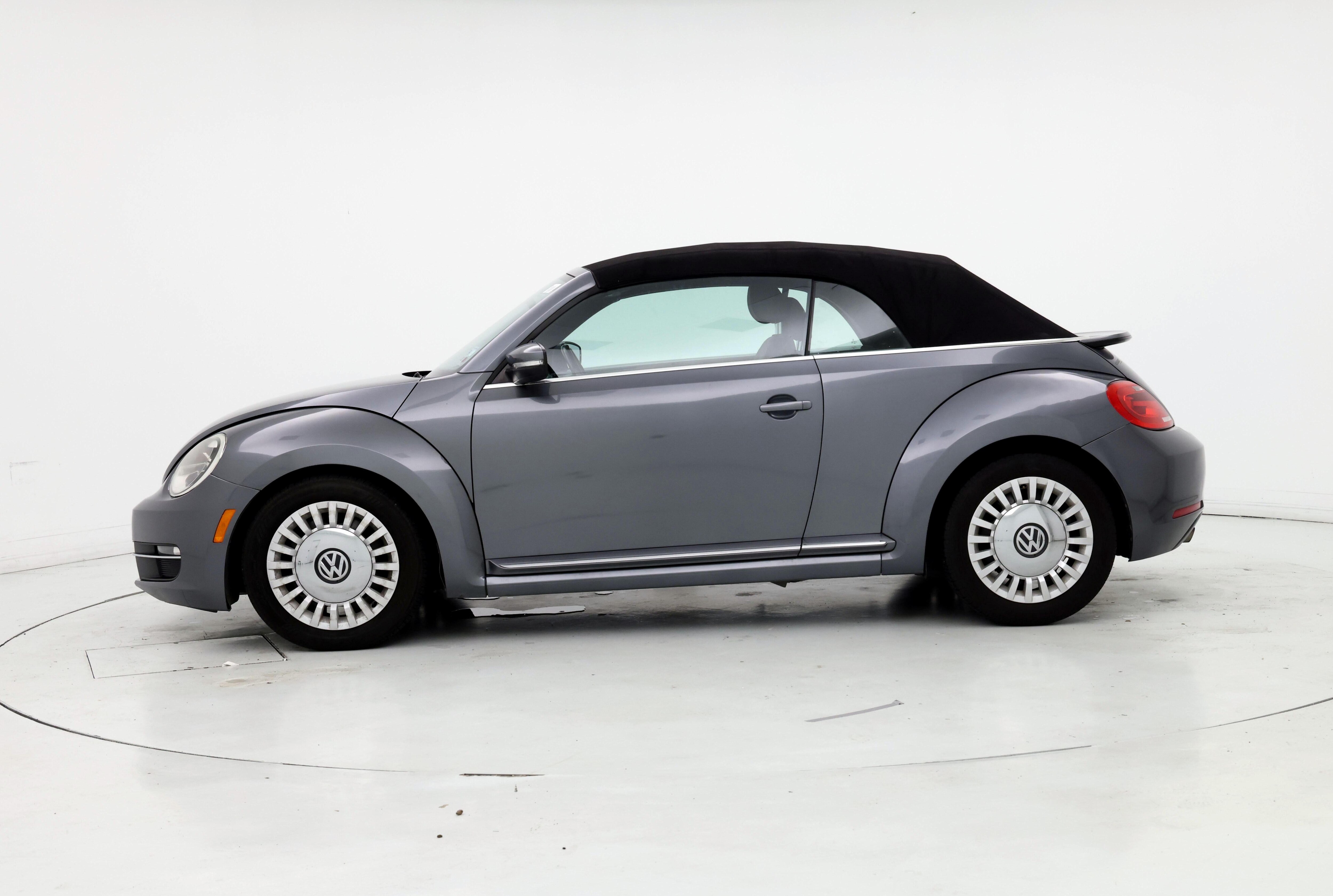 Thumbnail: 2015 Volkswagen Beetle - 3