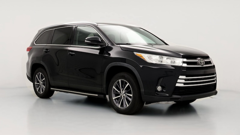 2019 Toyota Highlander XLE Hero Image