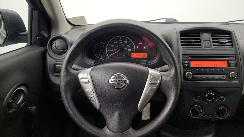 2015 Nissan Versa S Plus 10