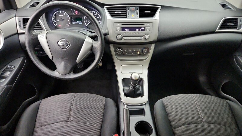 2014 Nissan Sentra S 9