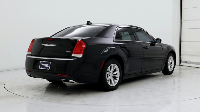 2015 Chrysler 300 Limited Edition 8