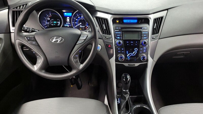 2013 Hyundai Sonata Limited 9