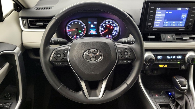 2020 Toyota RAV4 XLE Premium 10