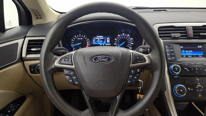 2014 Ford Fusion SE 10