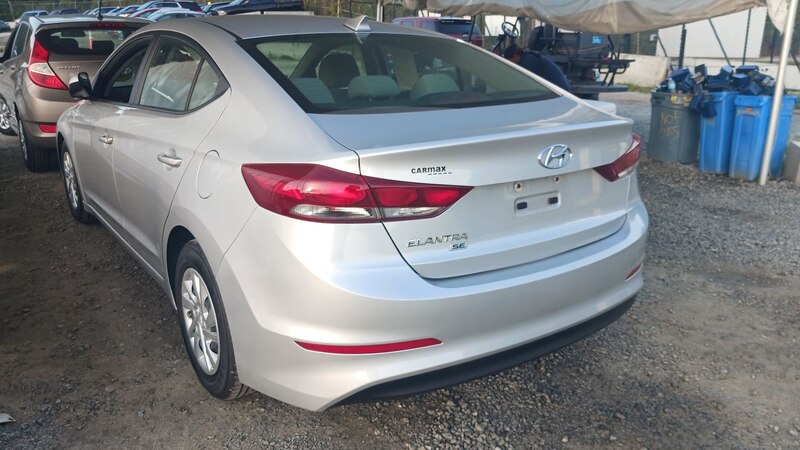 2017 Hyundai Elantra SE 4