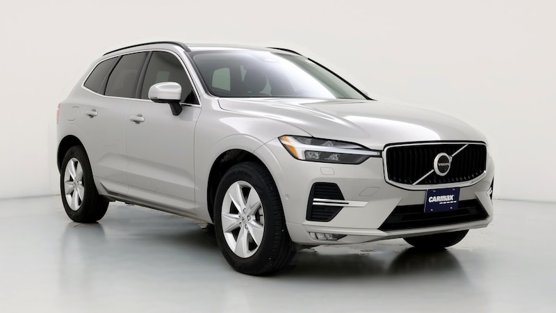 2022 Volvo XC60 B5 Momentum Hero Image