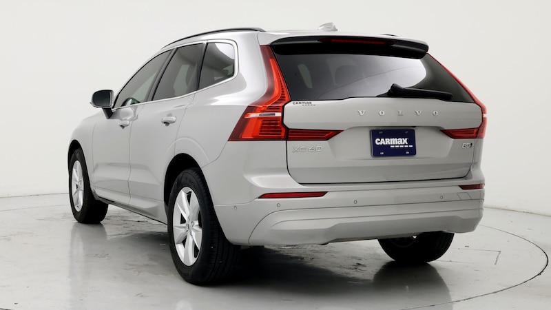 2022 Volvo XC60 B5 Momentum 2