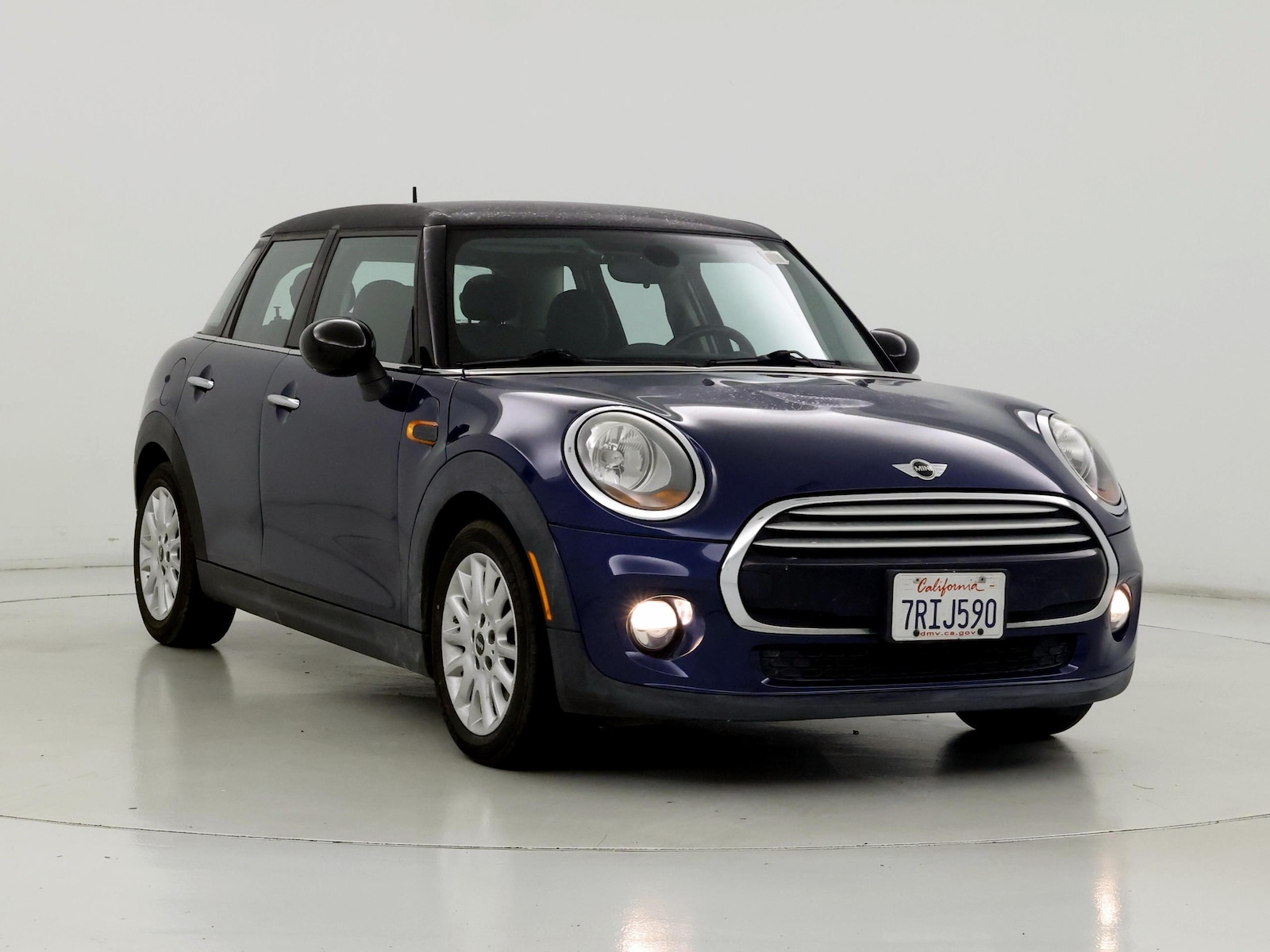 Used 2015 MINI Cooper  with VIN WMWXS5C54FT832619 for sale in Spokane Valley, WA