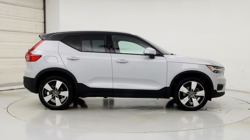 2021 Volvo XC40 T4 Momentum 7