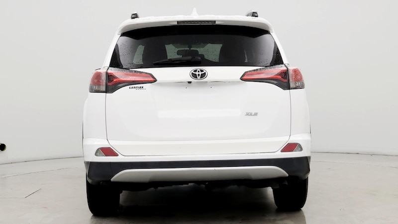 2016 Toyota RAV4 XLE 6