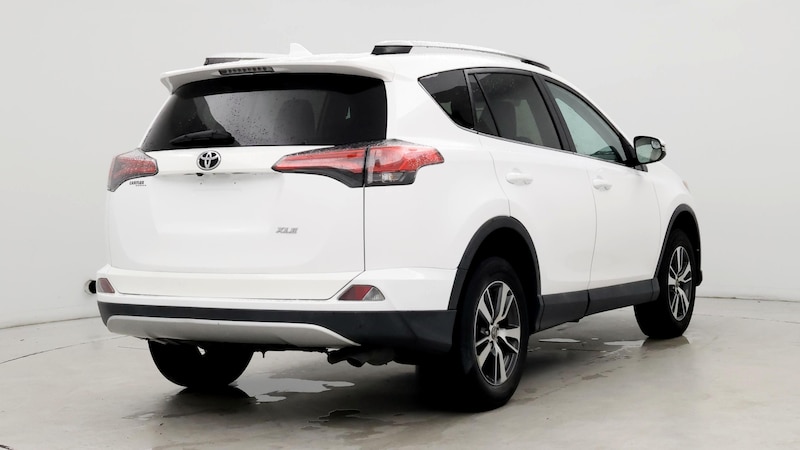 2016 Toyota RAV4 XLE 8