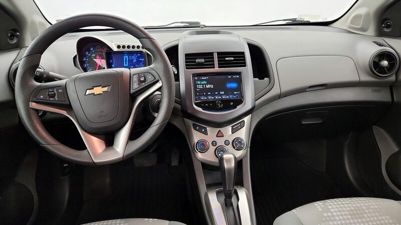 2013 Chevrolet Sonic LS 9