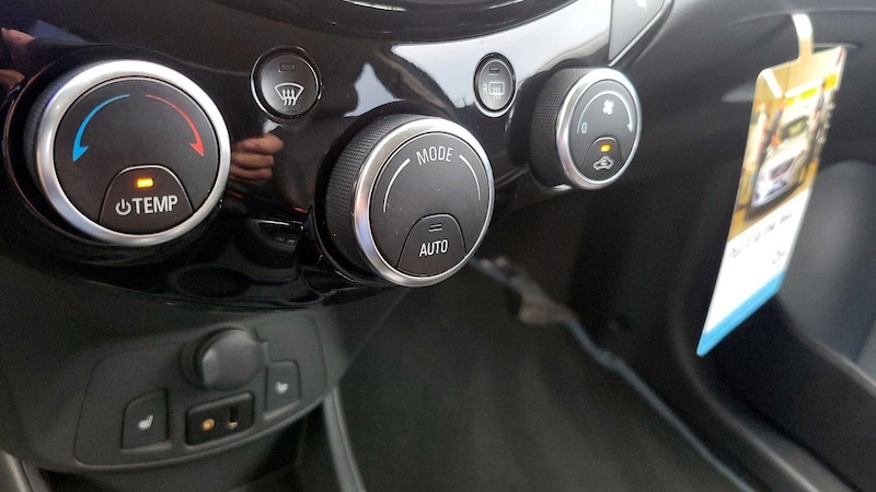 2015 Chevrolet Spark EV 13