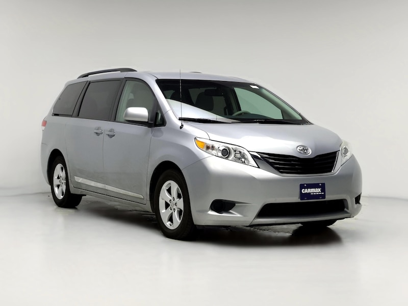 2014 Toyota Sienna LE -
                  Urbandale, IA