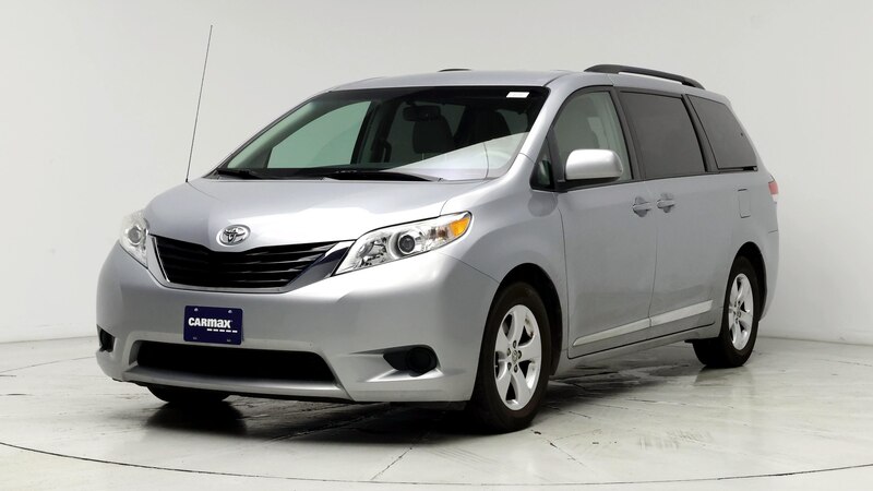 2014 Toyota Sienna LE 4