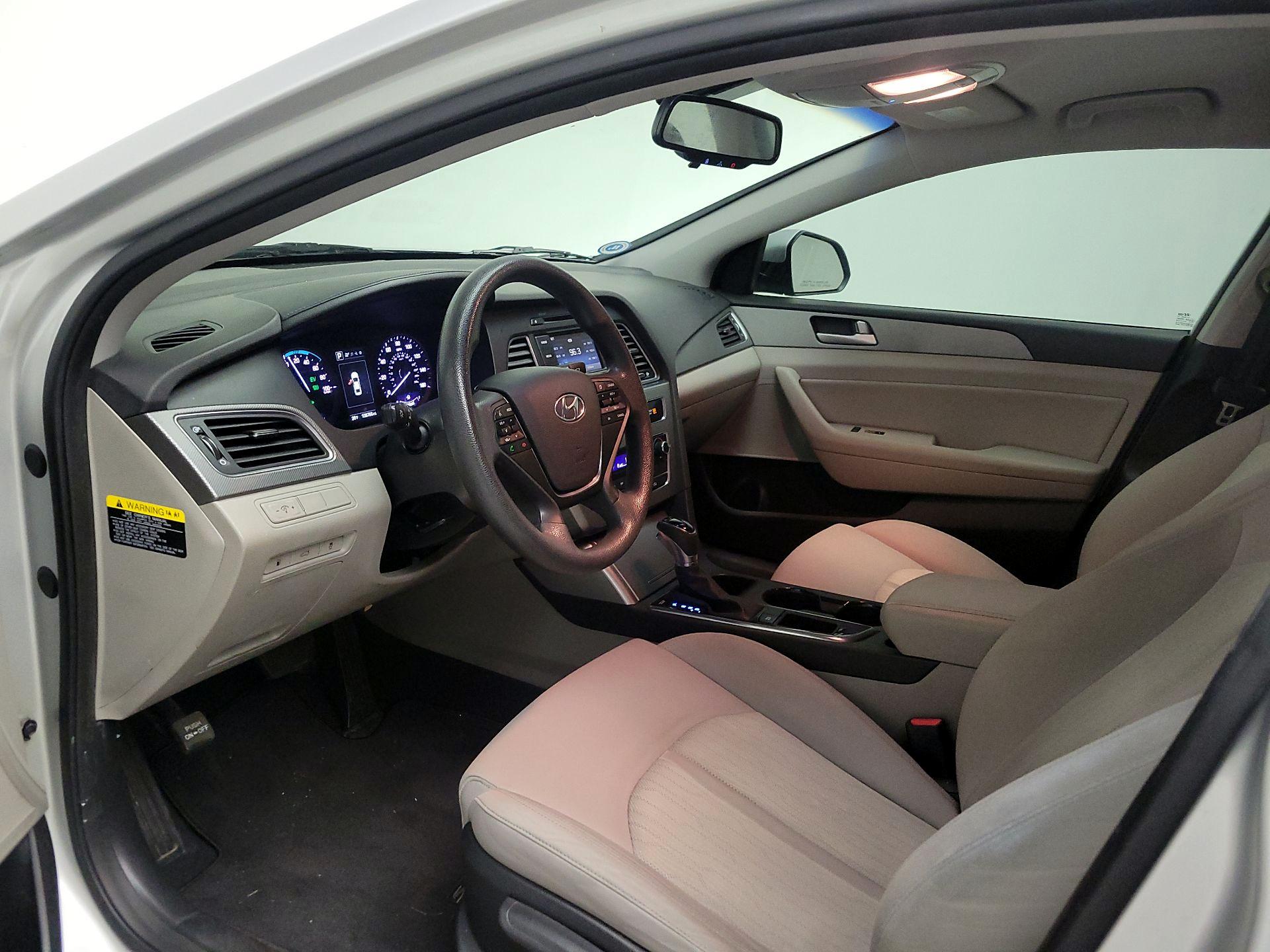 Thumbnail: 2016 Hyundai Sonata - 11