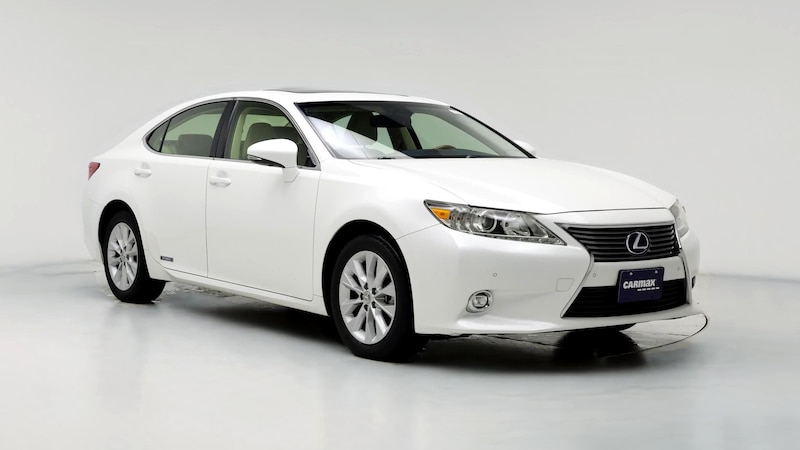 2015 Lexus ES Hybrid 300h Hero Image