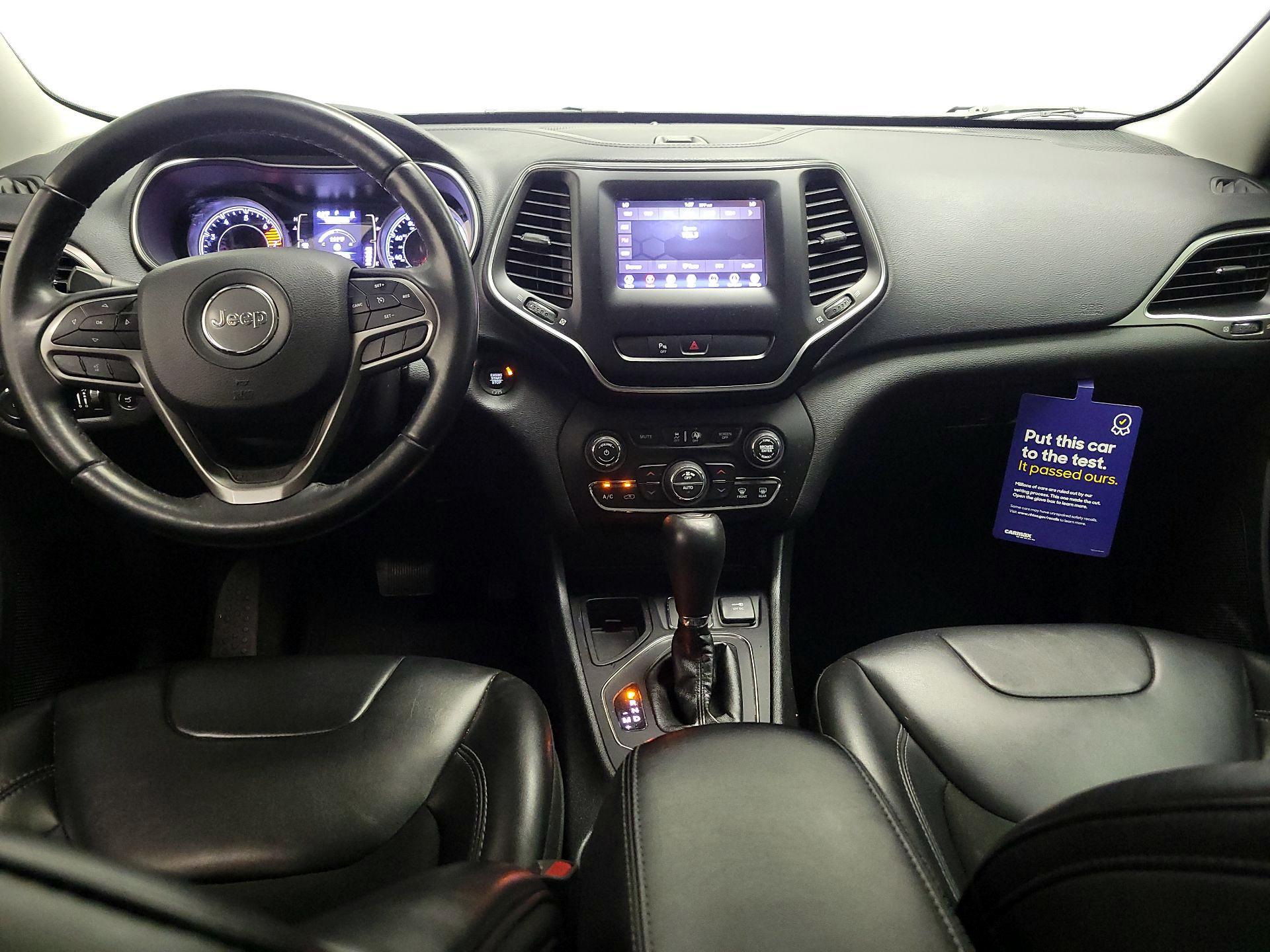 Thumbnail: 2019 Jeep Cherokee - 9